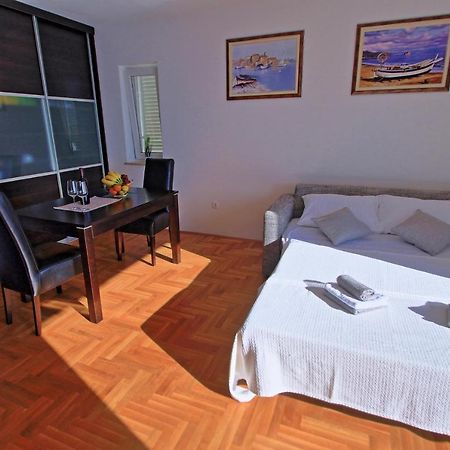 Studio Apartman Luka Сень Экстерьер фото